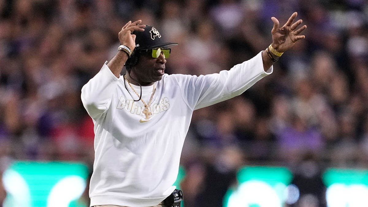 Deion Sanders à part