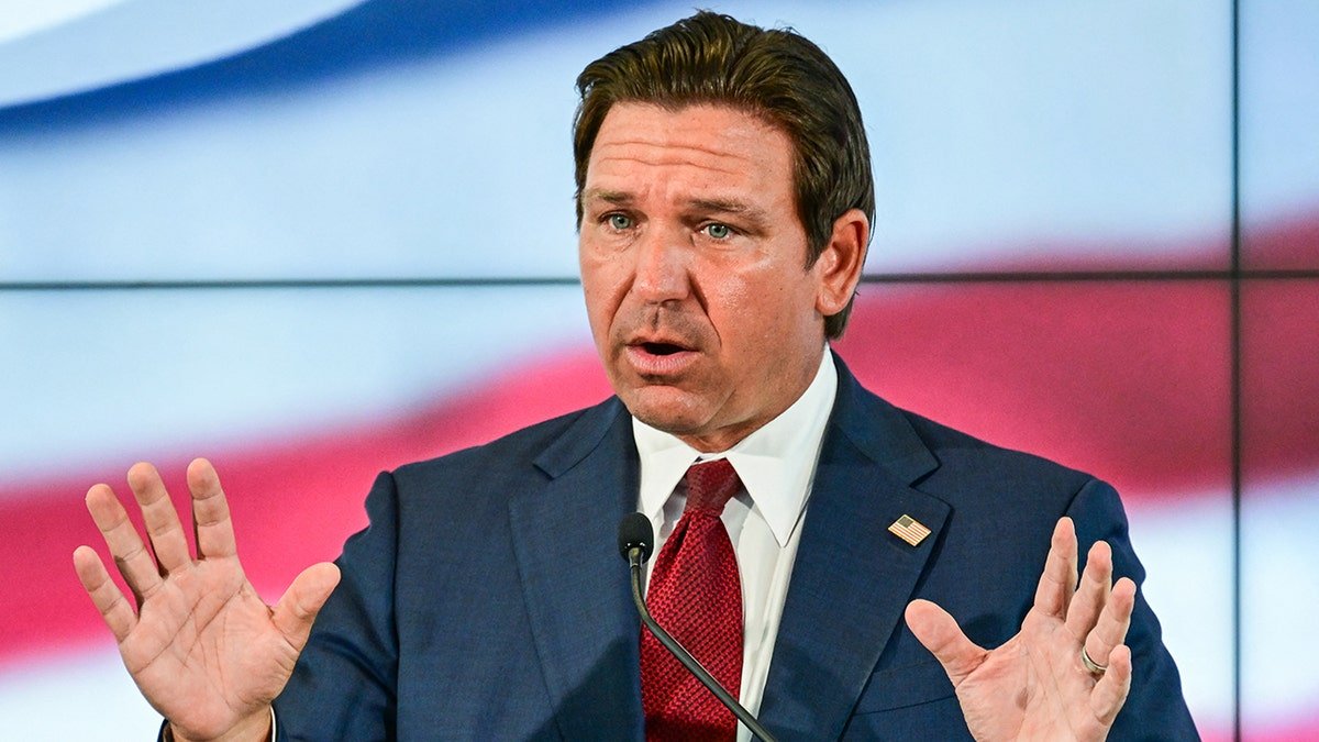 Le gouverneur de Floride, Ron DeSantis