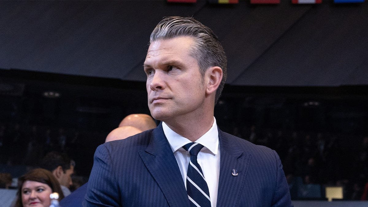 Secrétaire Pete Hegseth