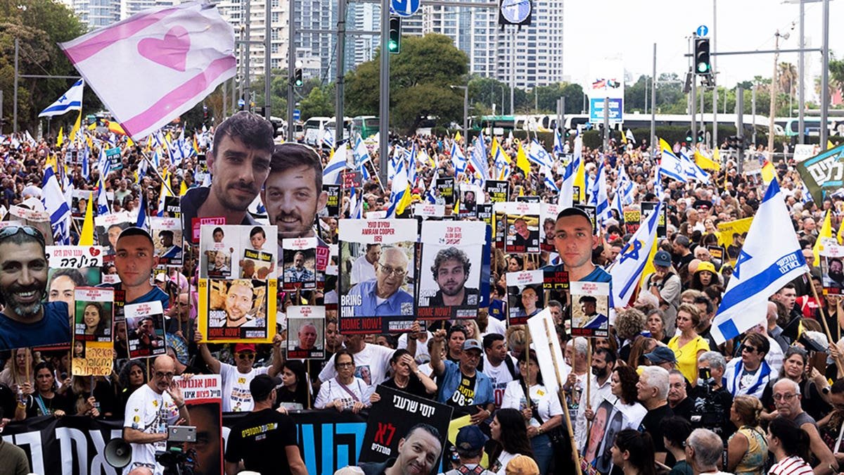 Les manifestants appellent le retour des otages