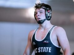 Buesgens et Tucker sont champions du tournoi de lutte ouvert du sud-est