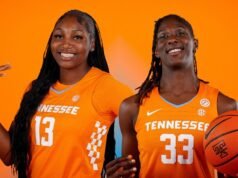 “Lady Vol Hoops se classe parmi les 10 meilleures classes de signatures pour la deuxième année consécutive”.