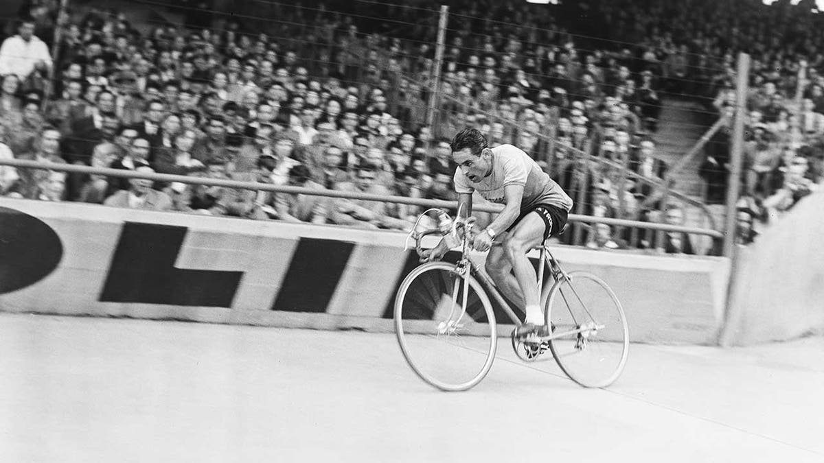 Charles Coste à l'arrivée