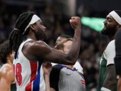 Les Bucks perdent Antetokounmpo sur blessure tôt, mais rebondissent pour battre les Pistons 113-109