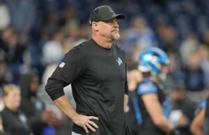 Les Lions et les Cowboys ont besoin d’une victoire lors du match de jeudi soir pour améliorer leur position dans les séries éliminatoires de la NFL.