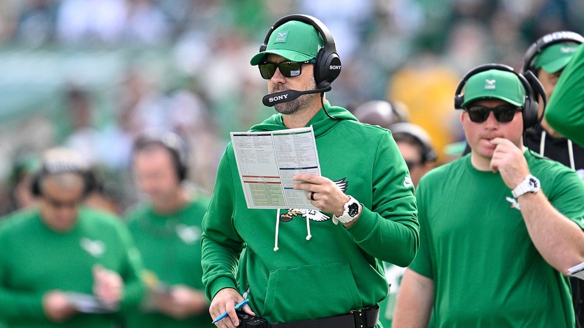 Kevin Patullo regarde le terrain